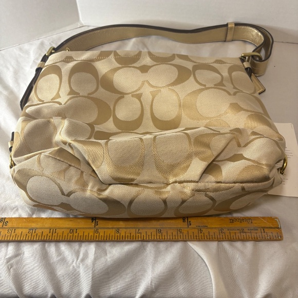 Vtg Coach 24CM Soho Signature Duffle/Shoulder Bag F15067 Tan/Pink/Gold/Metallic - Picture 11 of 12